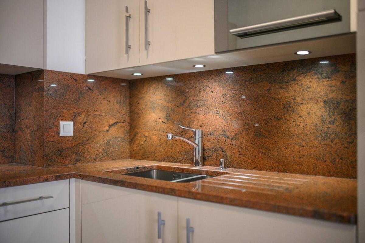 Le Coq Wagner - Garage - Swimming Pool Apartment Menton Bagian luar foto
